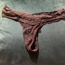 Load image into Gallery viewer, Silky Worn Played In Pantyhose 😈