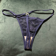 Load image into Gallery viewer, Silky Worn Played In Pantyhose 😈