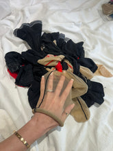 Load image into Gallery viewer, Large bundle - unmatched used
