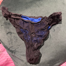 Load image into Gallery viewer, Laced patterned played in panties 😈
