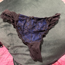 Load image into Gallery viewer, Laced patterned played in panties 😈

