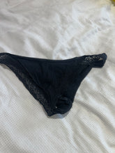 Load image into Gallery viewer, Used
